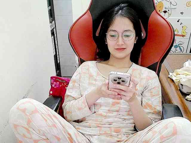 Bella099 webcam