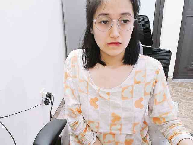 Bella099 webcam