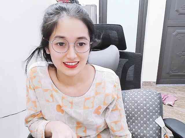 Bella099 webcam