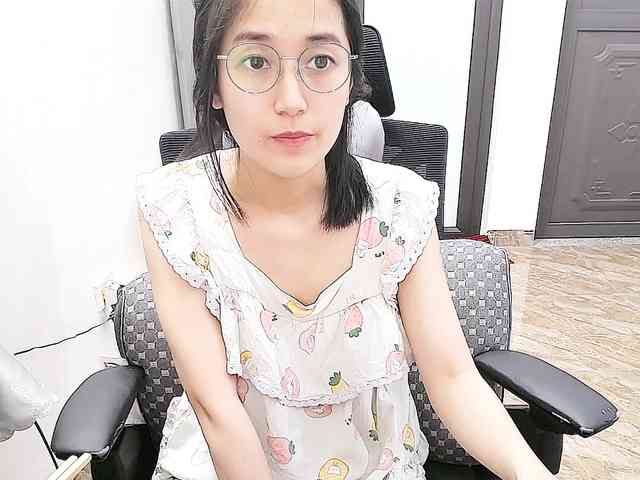 Bella099 webcam