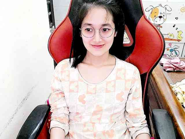 Bella099 webcam