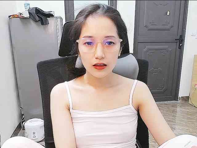 Bella099 webcam