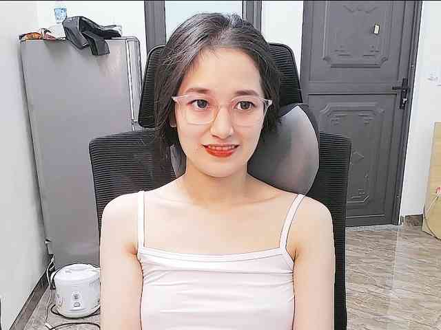 Bella099 webcam