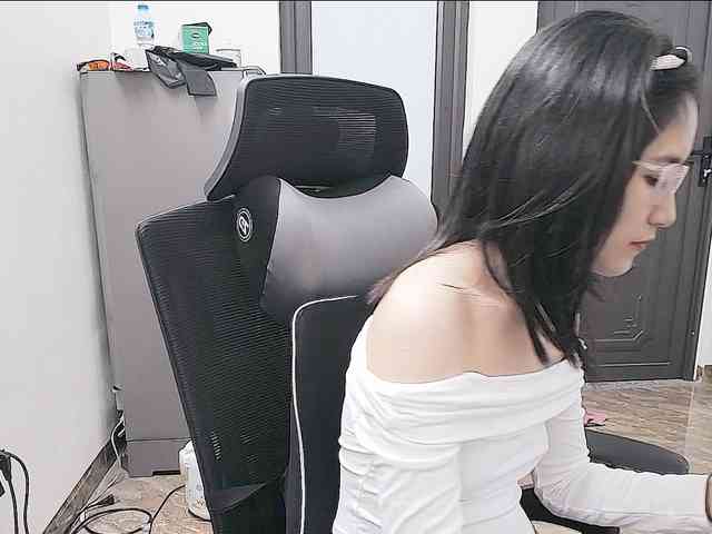 Bella099 webcam