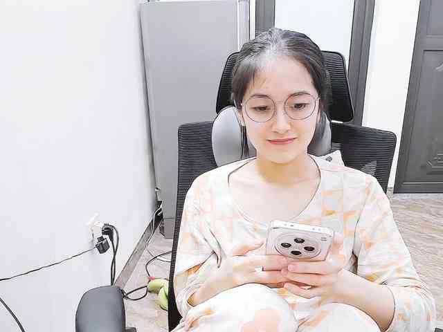 Bella099 webcam