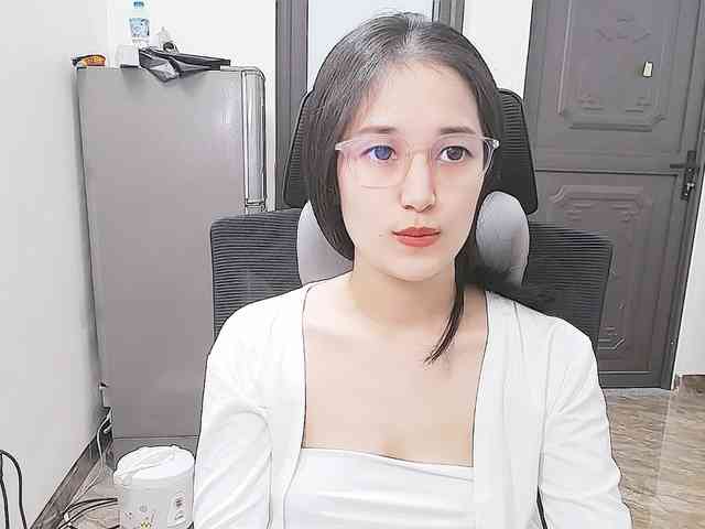 Bella099 webcam