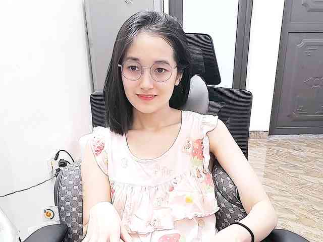 Bella099 webcam
