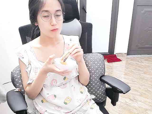 Bella099 webcam