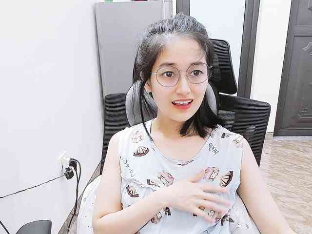 Bella099 webcam