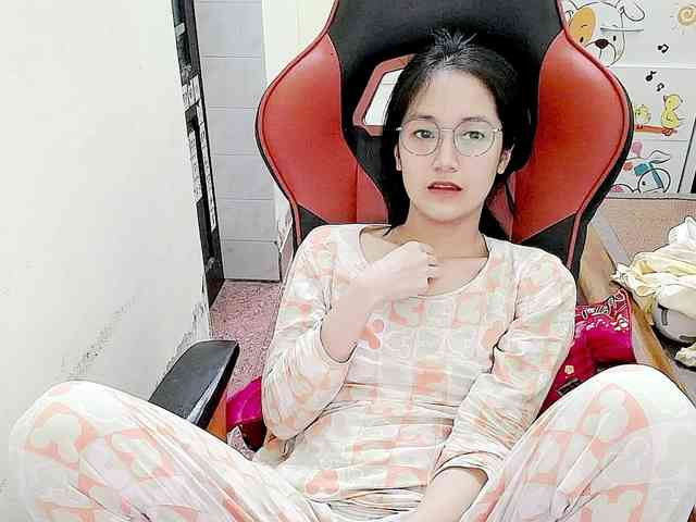 Bella099 webcam
