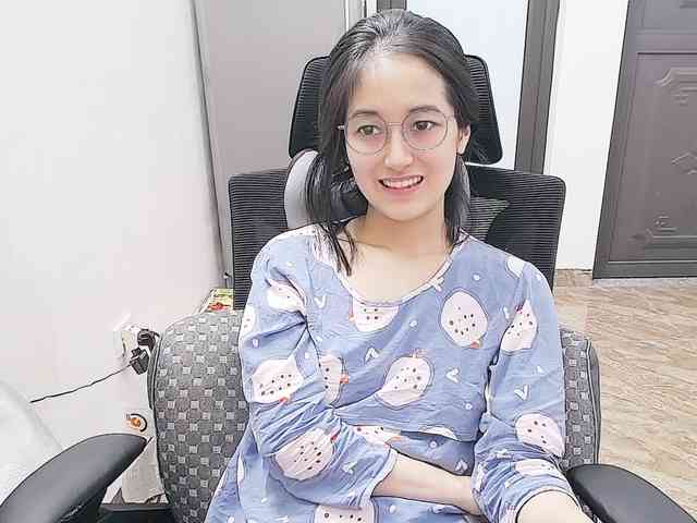 Bella099 webcam