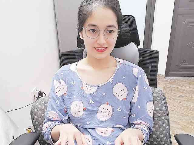 Bella099 webcam