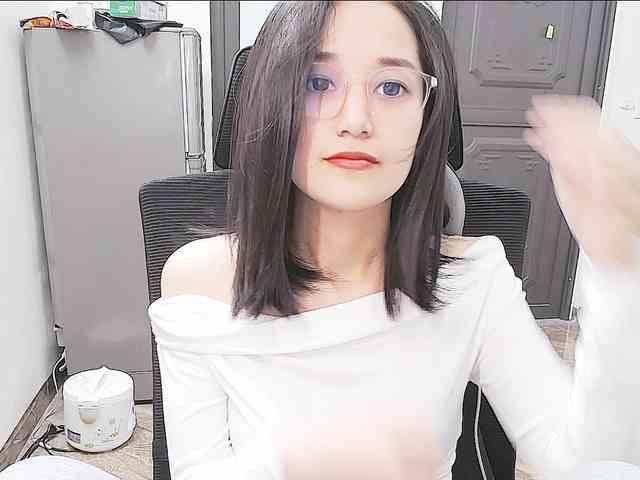 Bella099 webcam