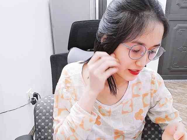 Bella099 webcam