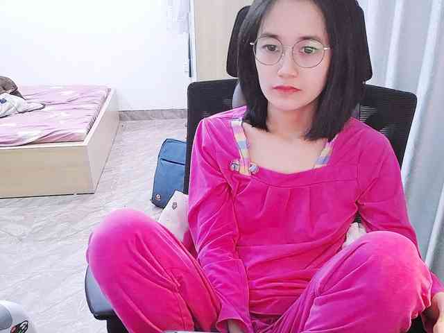 Bella099 webcam