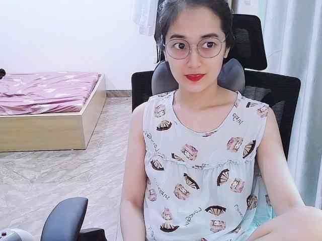 Bella099 webcam