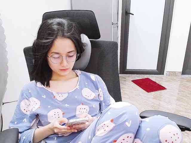Bella099 webcam