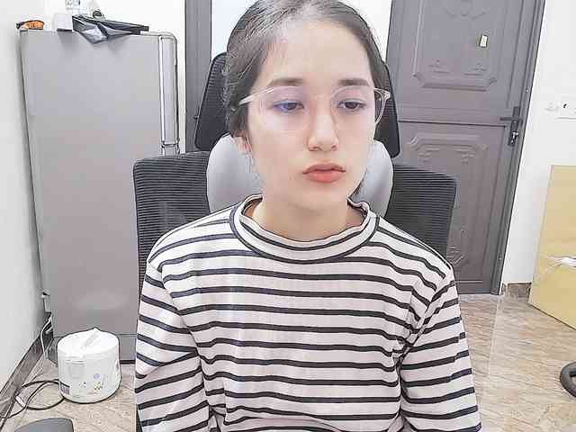 Bella099 webcam