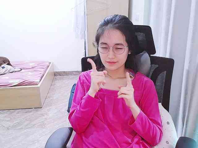 Bella099 webcam