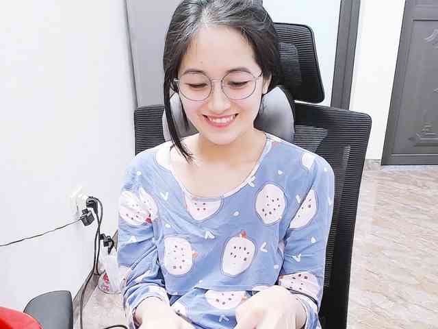 Bella099 webcam