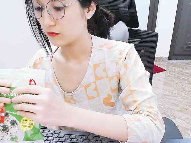 Bella099 webcam