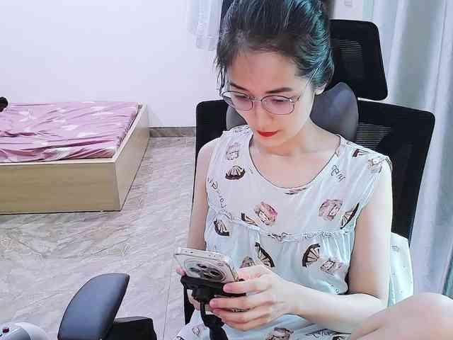 Bella099 webcam
