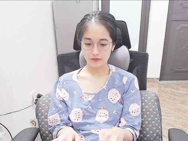 Bella099 webcam