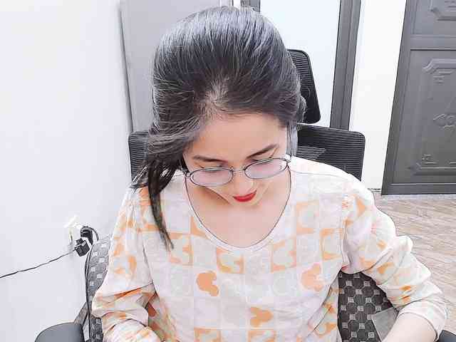 Bella099 webcam