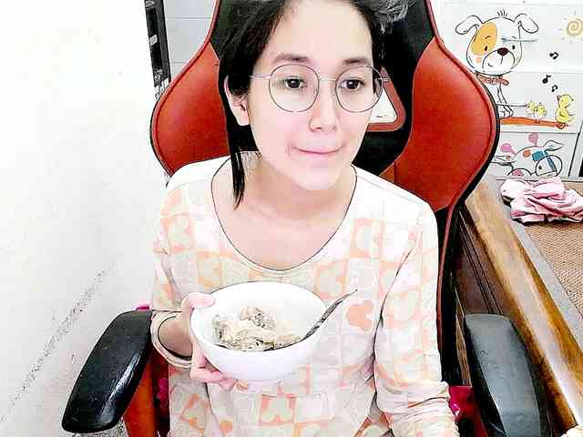 Bella099 webcam