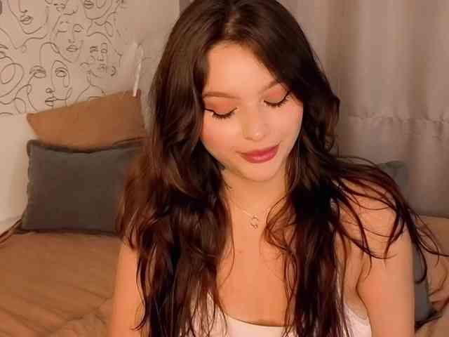 online web cam Charming-peach