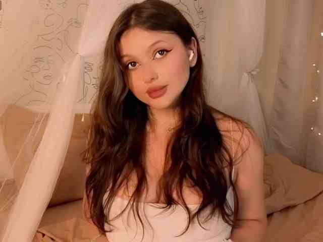 charming-peach webcam