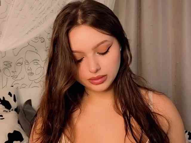 live free sex cam Charming-peach