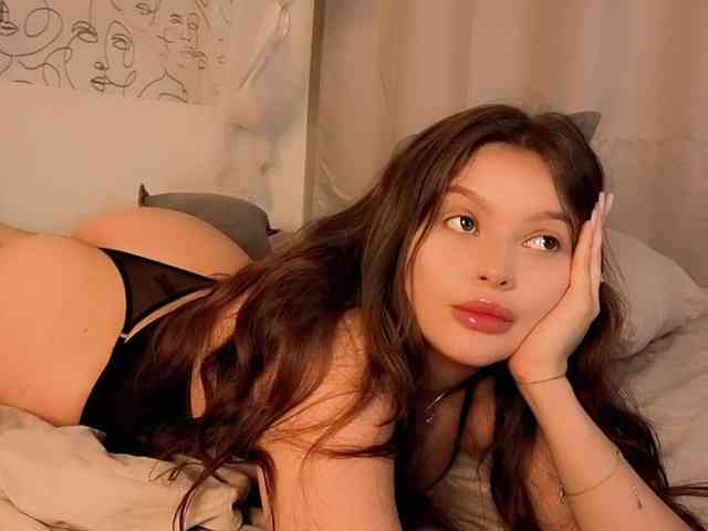 charming-peach webcam