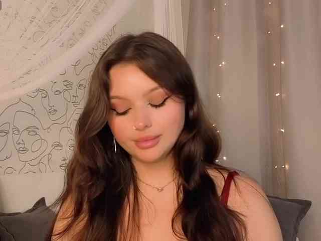 charming-peach webcam