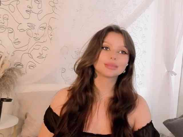 charming-peach webcam