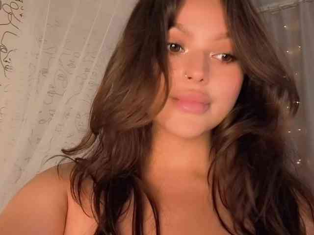 nude live porn Charming-peach