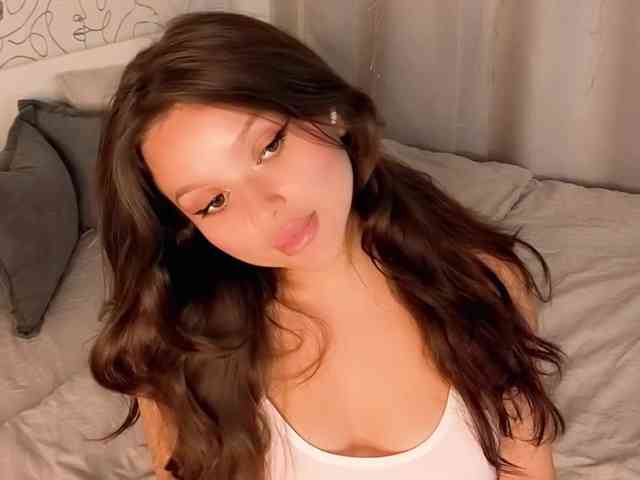 charming-peach webcam