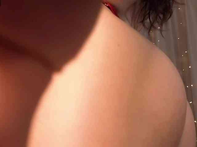 charming-peach webcam