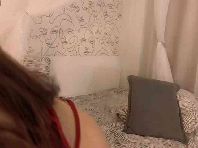charming-peach webcam
