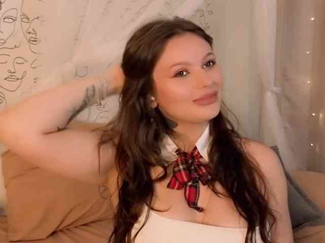 charming-peach webcam