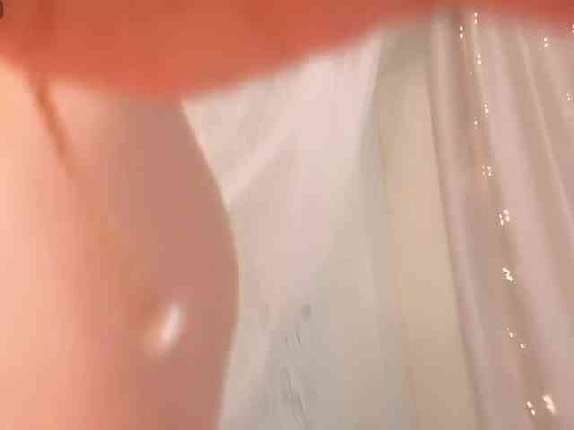 charming-peach webcam