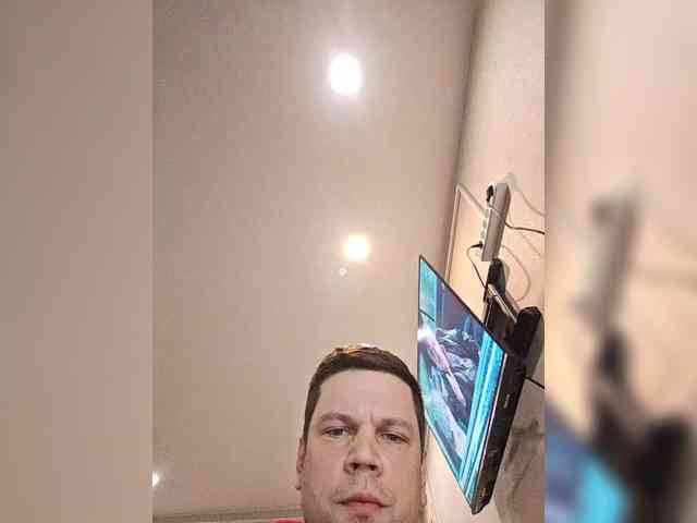 Fashenistt Live Webcam on BongaCams