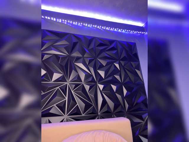 LYLAtop's BongaCams show and profile