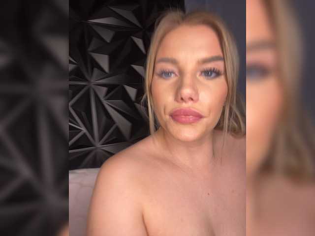 LYLAtop's BongaCams profile