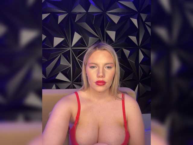 LYLAtop from BongaCams is Freechat