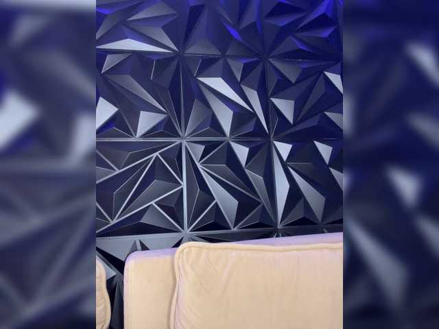 LYLAtop's BongaCams show and profile