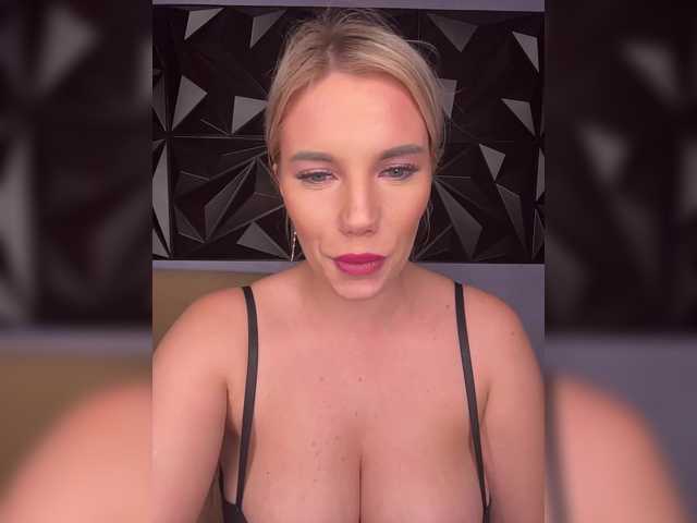 LYALAtop webcam