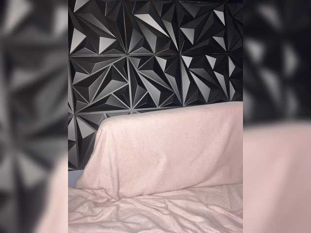 LYLAtop's BongaCams show and profile