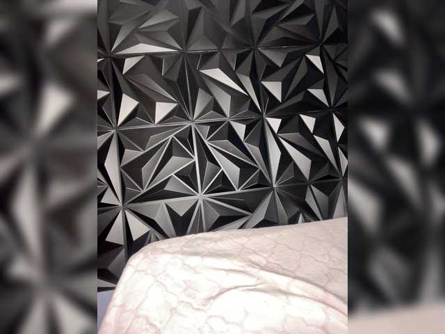 LYLAtop's BongaCams show and profile