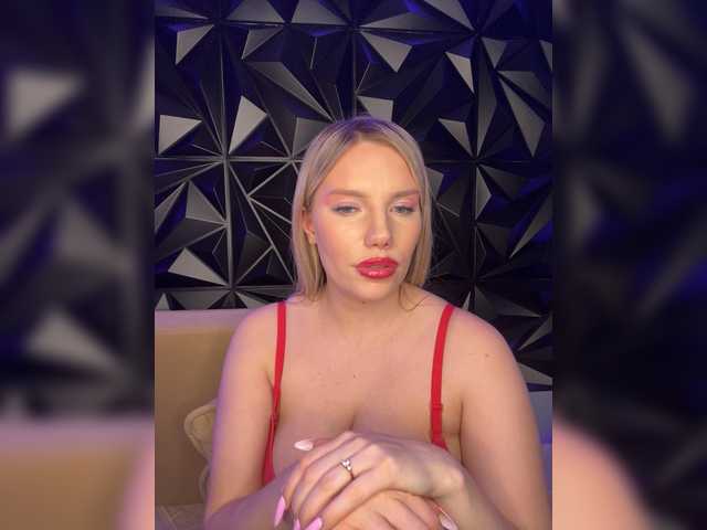 LYLAtop from BongaCams is Freechat